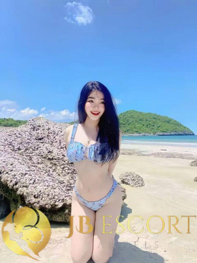 mmexport1759140111383 675x900