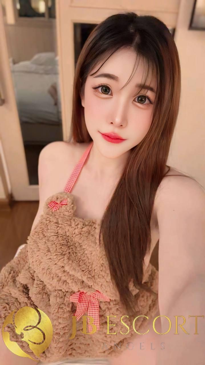 Xin Hong